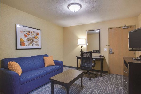 La Quinta Inn Ste Logan (River Heights)